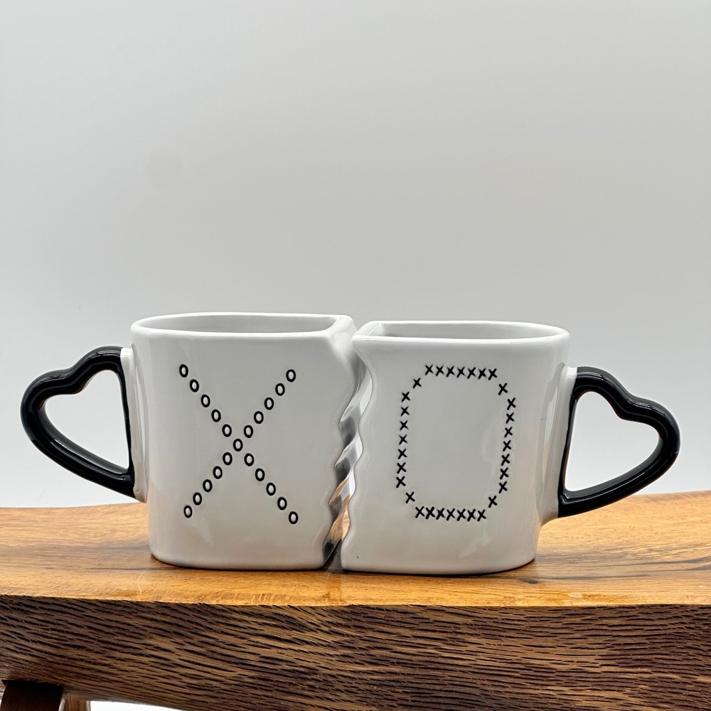Ganz Pair of XO Valentines Anniversary Couples Mugs‎ His and Hers